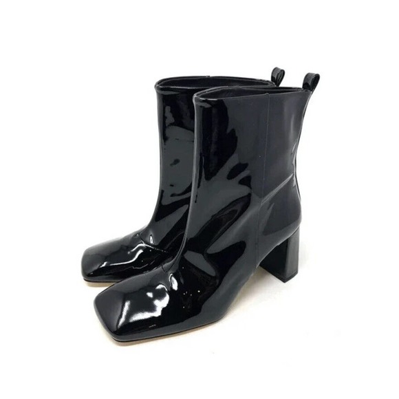 Good American Shoes - NWT Good American Black Patent Leather Shiny Block Heel Ankle Booties Size 7.5